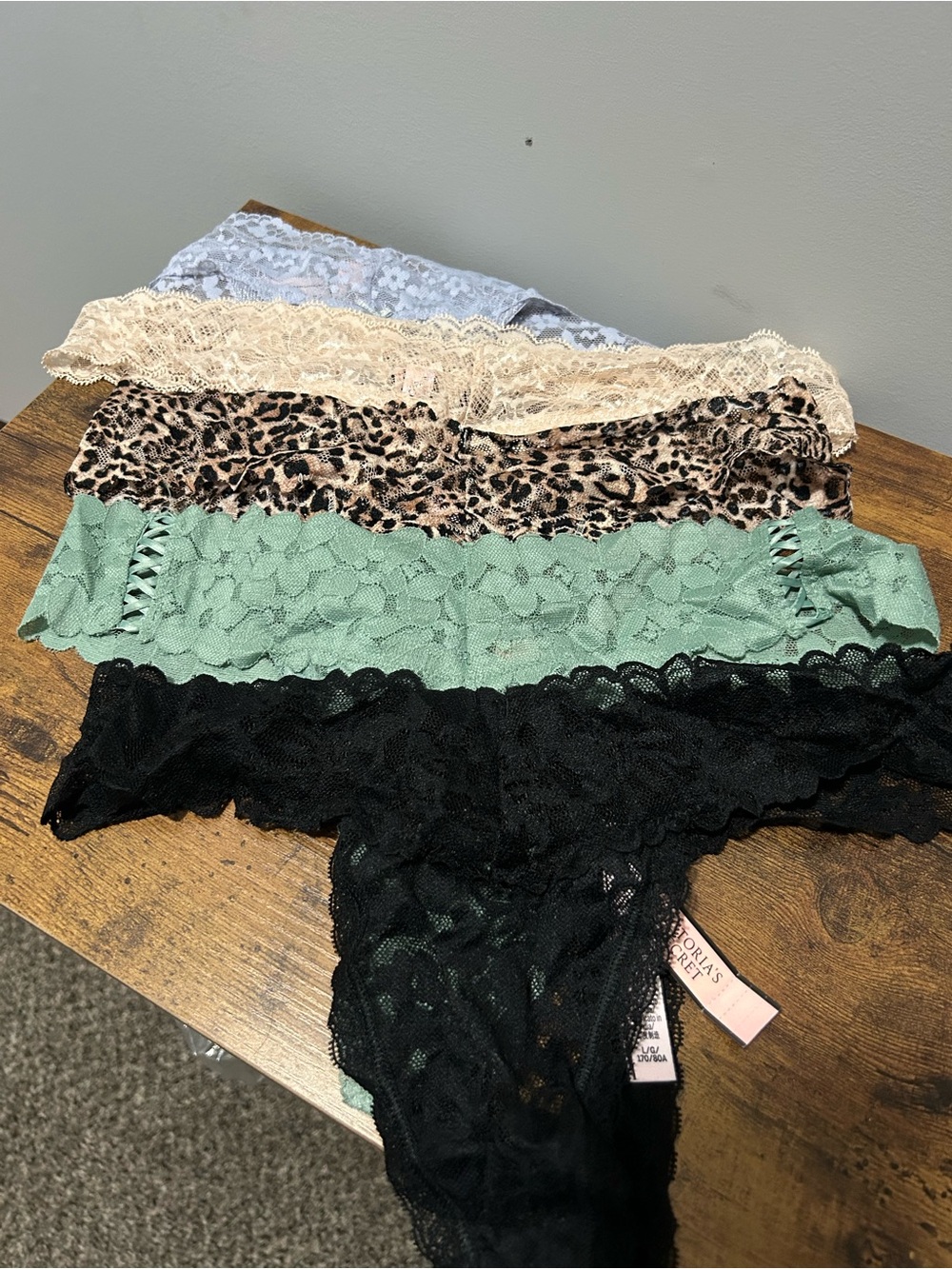 Victoria’s Secret Thong Bundle (5 Pairs) NWT Lace Panties – Size L & M